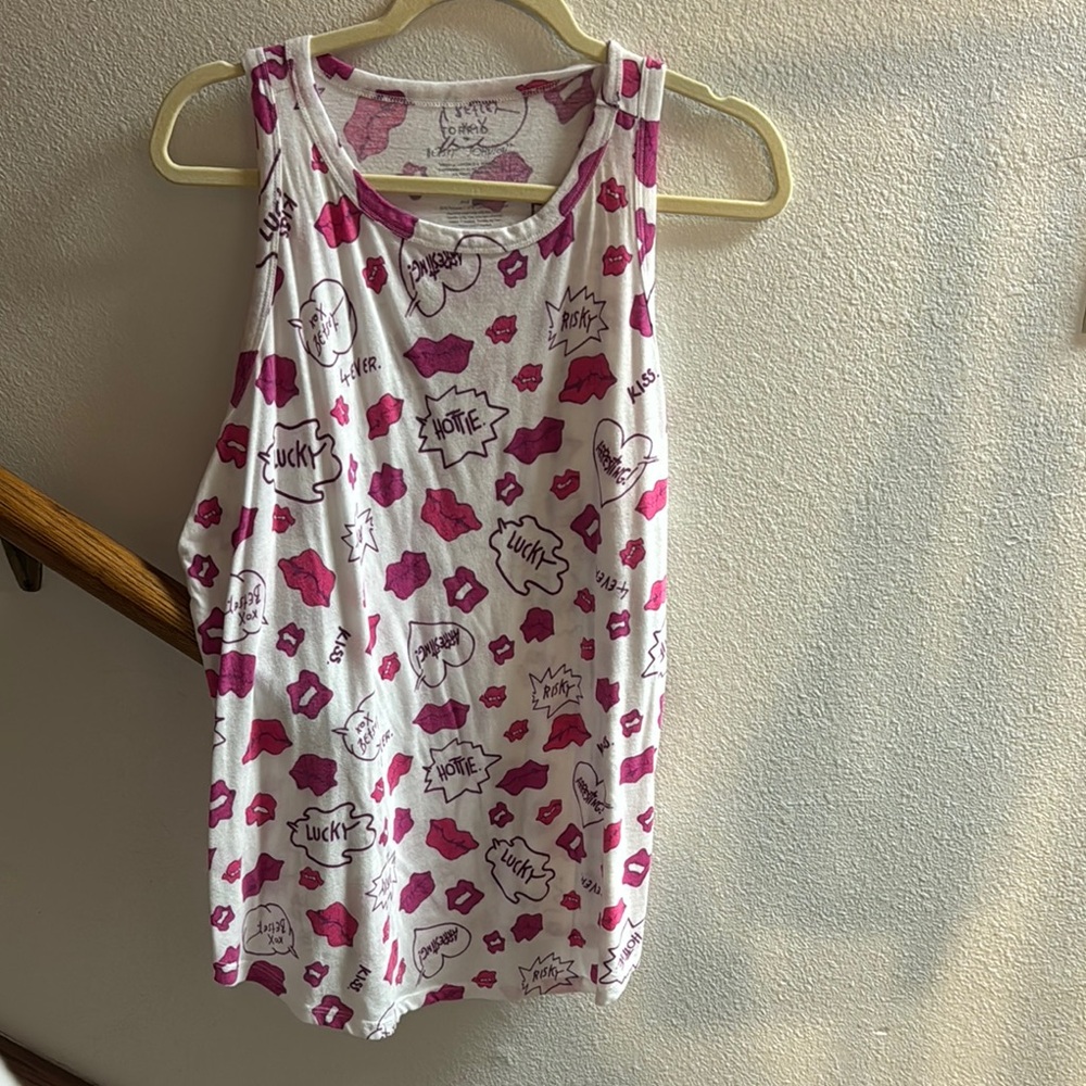 Betsey Johnson White and Pink Graphic Tank Top, lips and words